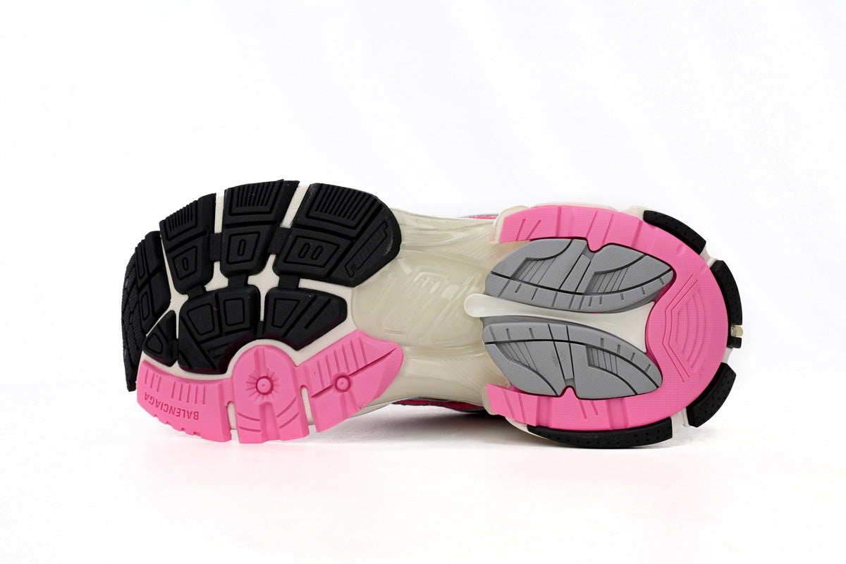 Balenciaga men's shoes Track Runner Sneaker ¨C Distressed Low-Top  balenciaga runners Off-white pink
