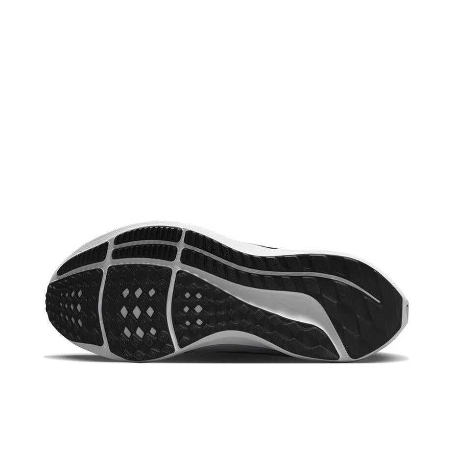 Nike Air Zoom Pegasus 40 ¨C Black / White Mesh Running Sneakers