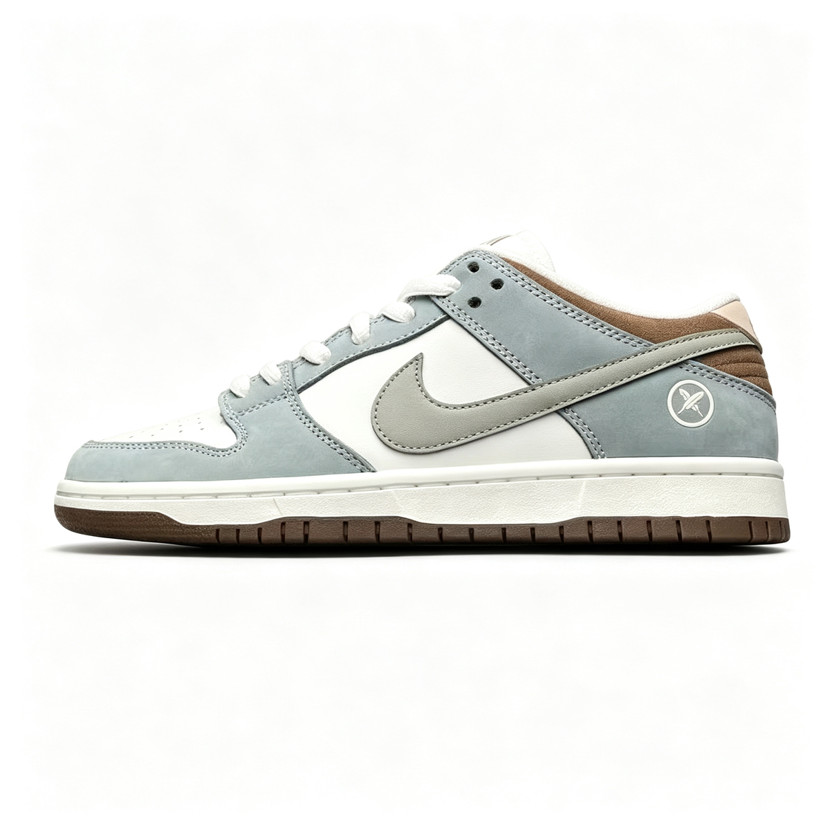 Nike Dunk Low ¨C White / Light Blue / Brown / Gum
