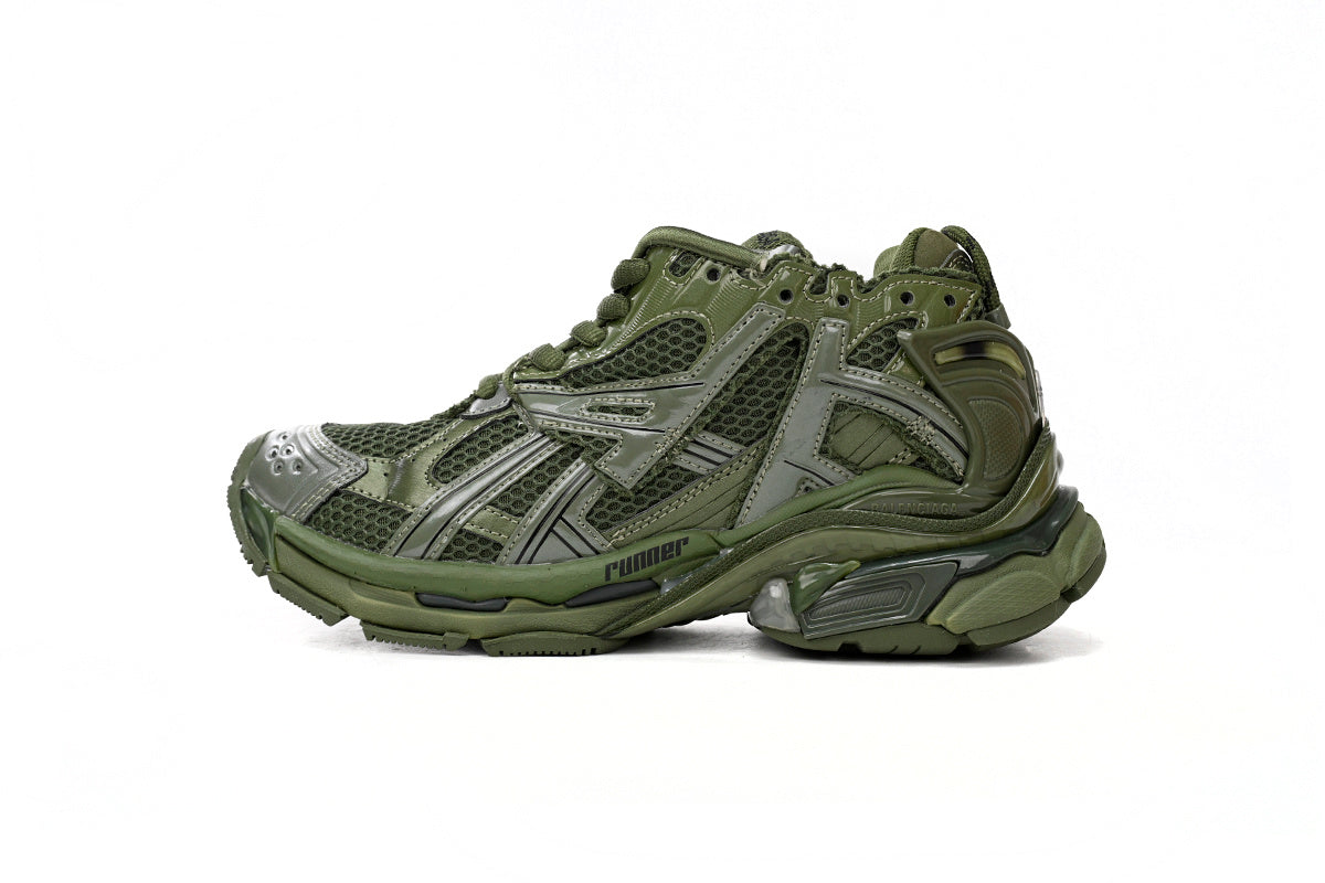 Balenciaga men's shoes Track Runner Sneaker ¨C Distressed Low-Top  balenciaga runners Army green