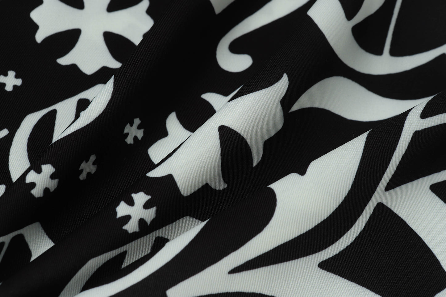 Chrome Heart New Quick-drying short-sleeved shirts are super popular
