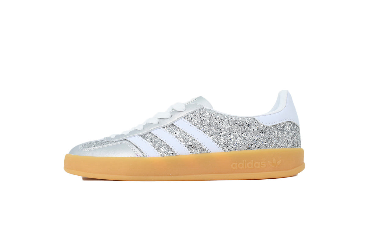 adidas samba  women's shoes  men's samba sneakers adidas samba  OG ¨C Retro German-Inspired Sneakers