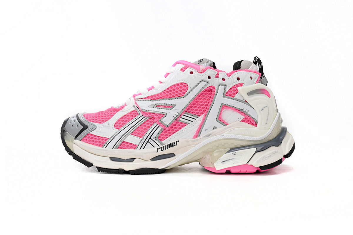 Balenciaga men's shoes Track Runner Sneaker ¨C Distressed Low-Top  balenciaga runners Off-white pink